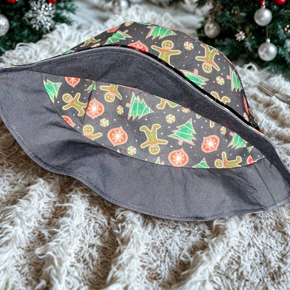 Peppermint Gingerbread Man Bucket Hat - Picture 3 of 6
